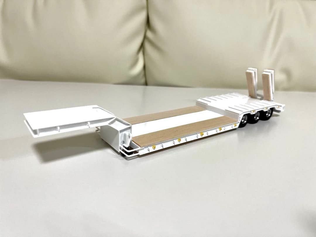 1/50 3軸低床トレーラー自動あゆみ　ケンクラフト プロフィア 用　重機　建機