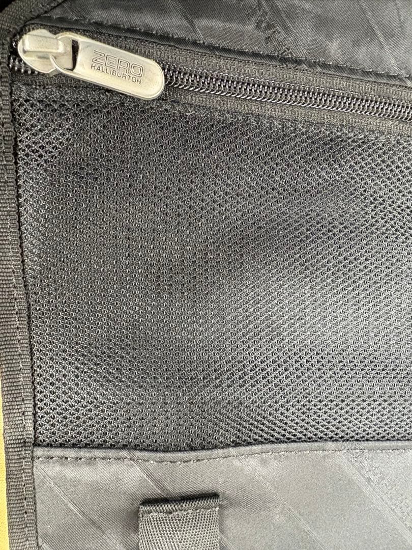 セール‼️ ゼロハリバートン　ジオ3.0 アルミ　キャリー 中古　正規品　4輪