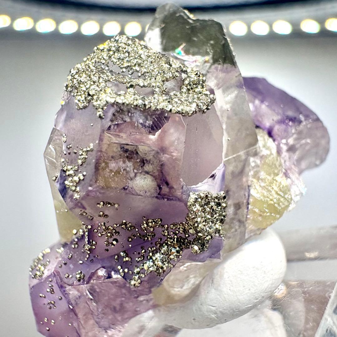 576 中国 内モンゴル産 フローライト&パイライト&クォーツ