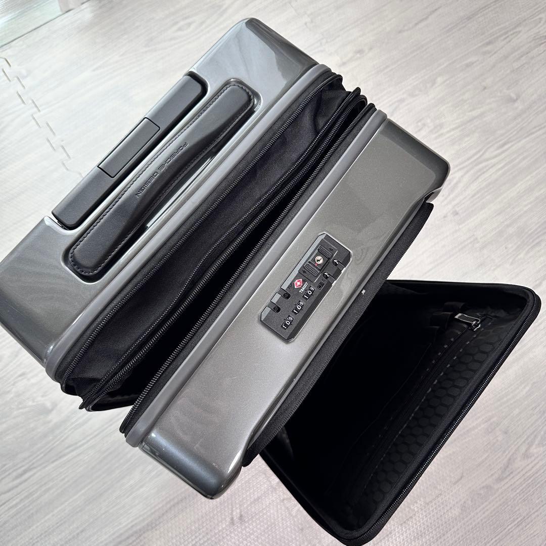 ポルシェ キャリーケース 中型 フロントオープン 充電ポート 拡張可能