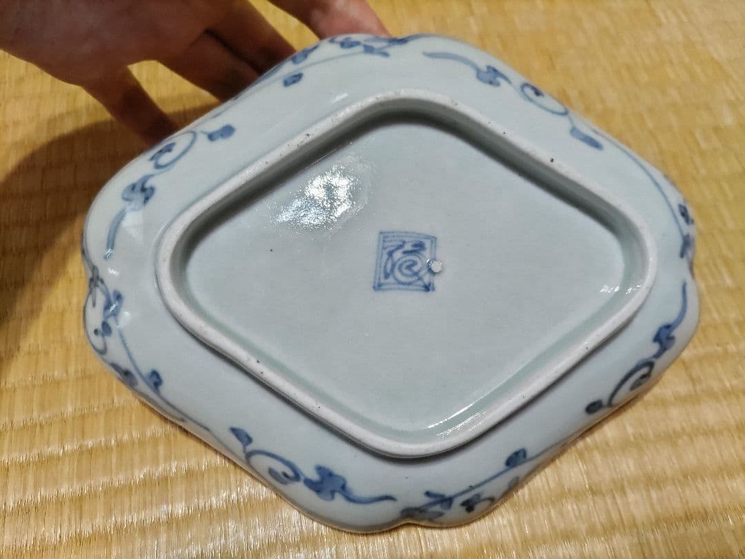古伊万里　型紙摺　印判　入隅　菱形　皿（21×17cm）二重角福　藍柿