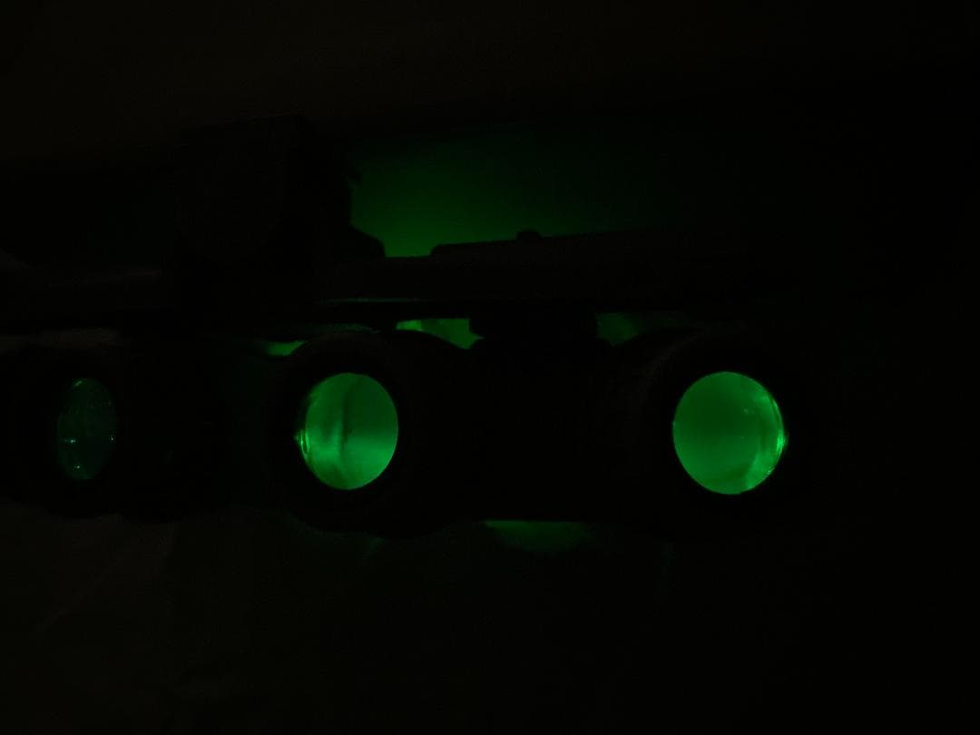 【発光モデル】GPNVG-18 4眼ナイトビジョンゴーグル ダミー BK