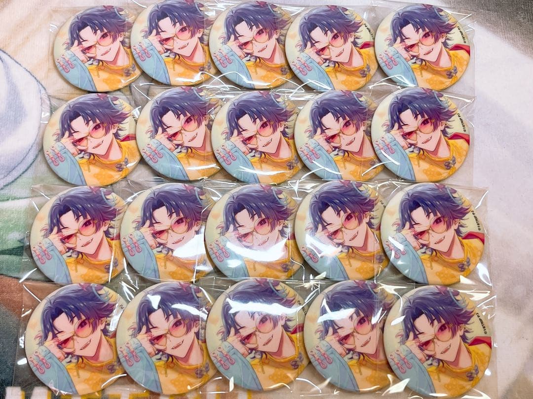 18TRIP 夜半子タろ 缶バッジ