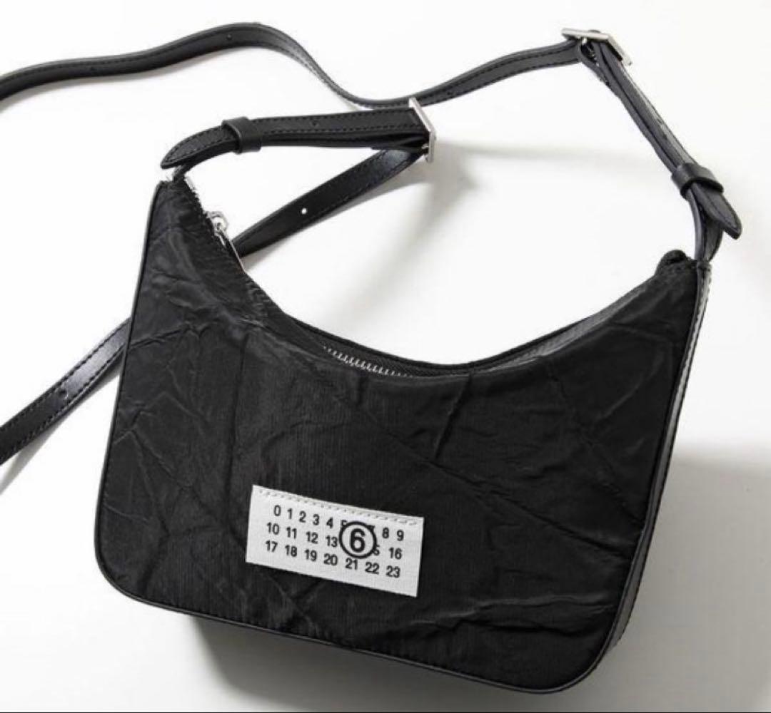 MM6 エムエムシックス メゾンマルジェラ ショルダーバッグ 【2024年秋冬】