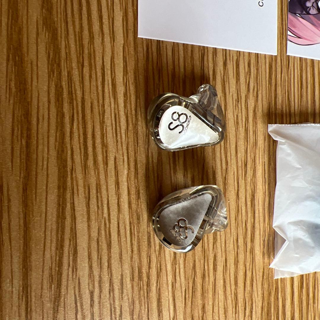 イヤホン Moondrop S8