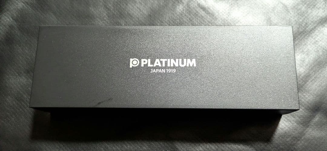 PLATINUM 万年筆 赤