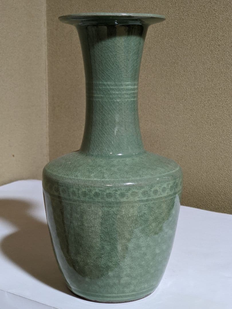 ジ*ン様 ♦韓国陶芸界 の至宝 人間文化財 柳海剛作 高麗青磁 盤口形 瓶 花瓶