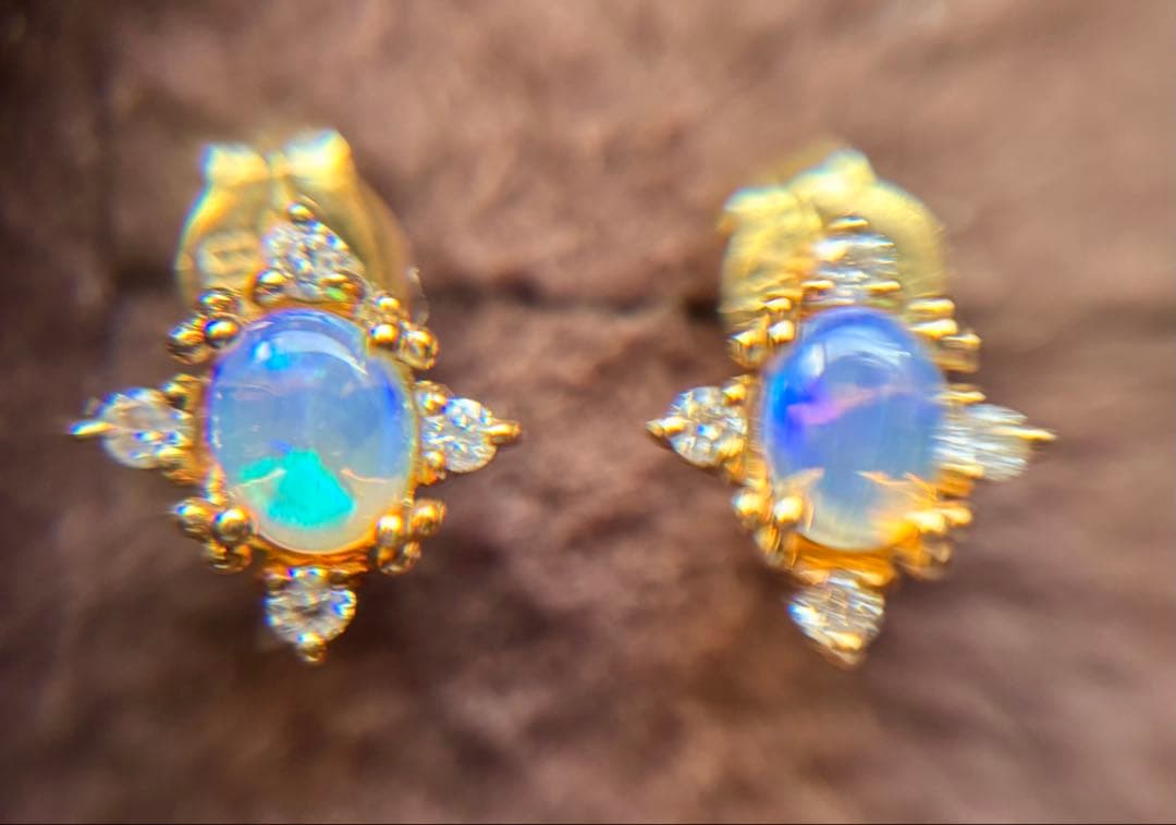 アガットクラシック agete CLASSIC　トリルオパール18Kピアス