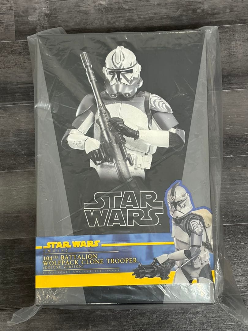 完売品DX版ホットトイズスターウォーズクローントルーパーウルフパック 104大隊