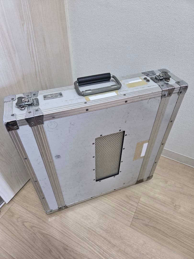 Duplex 1Uラックケース 放熱パンチングメタル使用