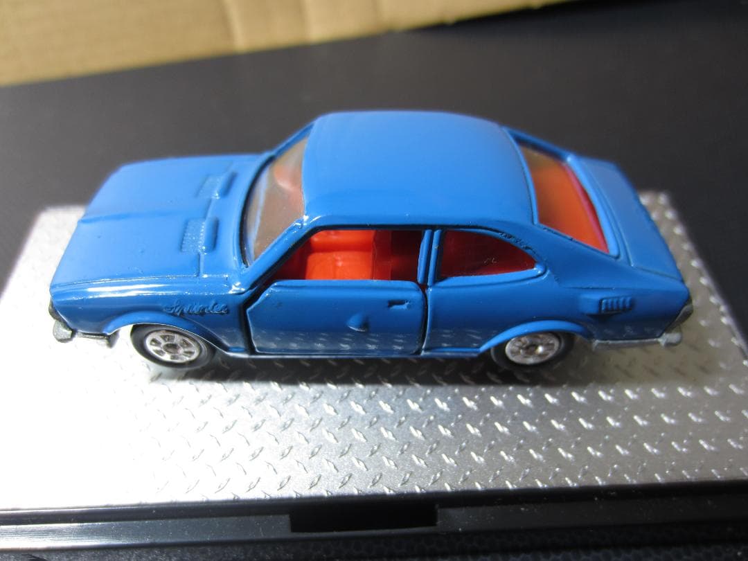 【香港 tomica】／黒箱トミカ／トヨタ カローラ スプリンター