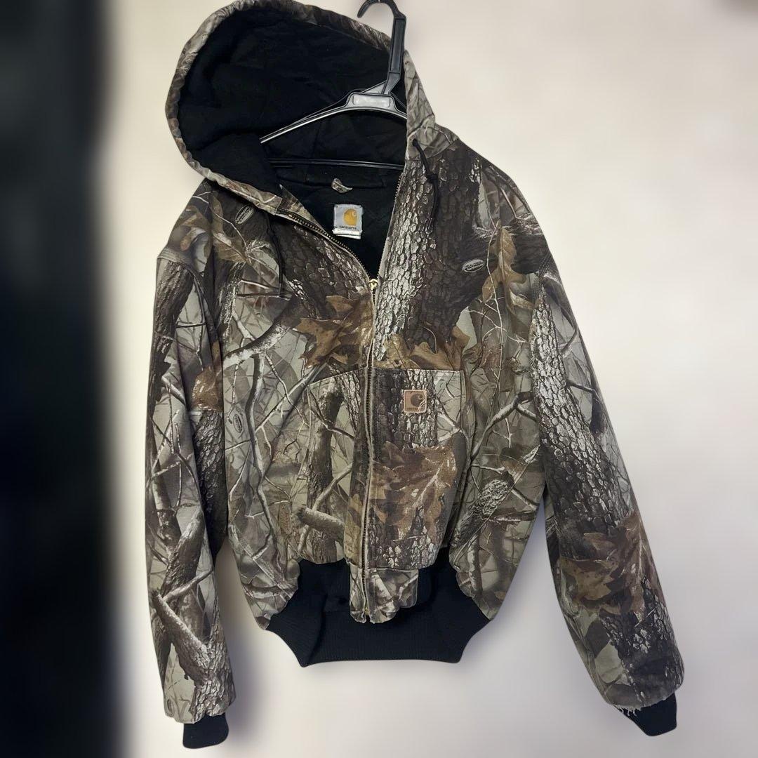 Carhartt カモフラージュ フード付きジャケット