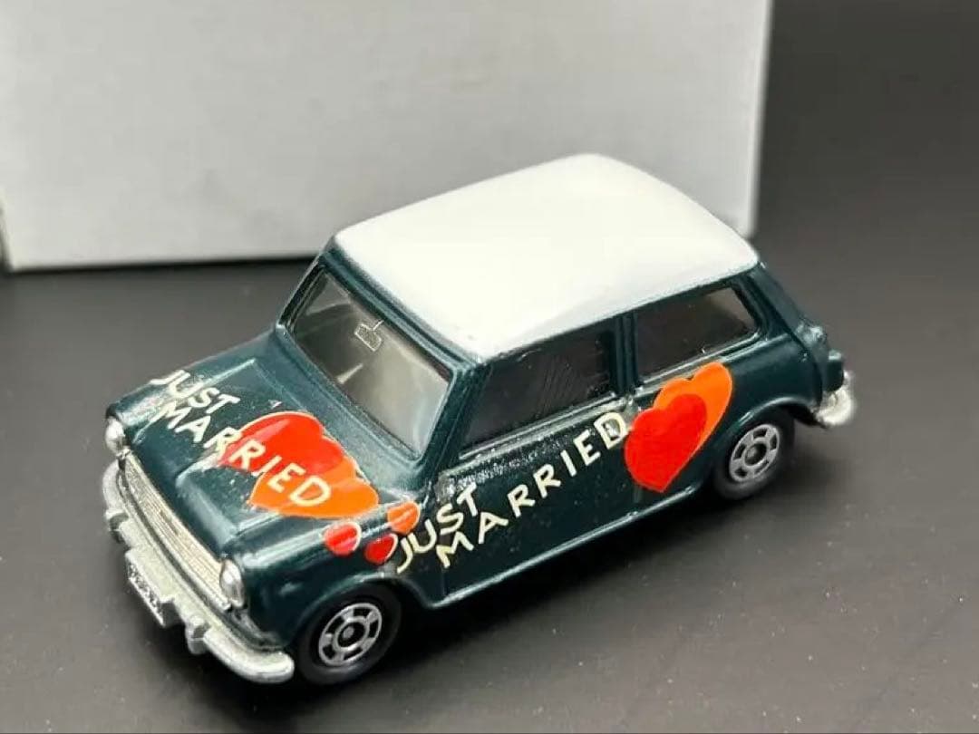 レア tomica ミニクーパー トラフィック JUST MARRIED