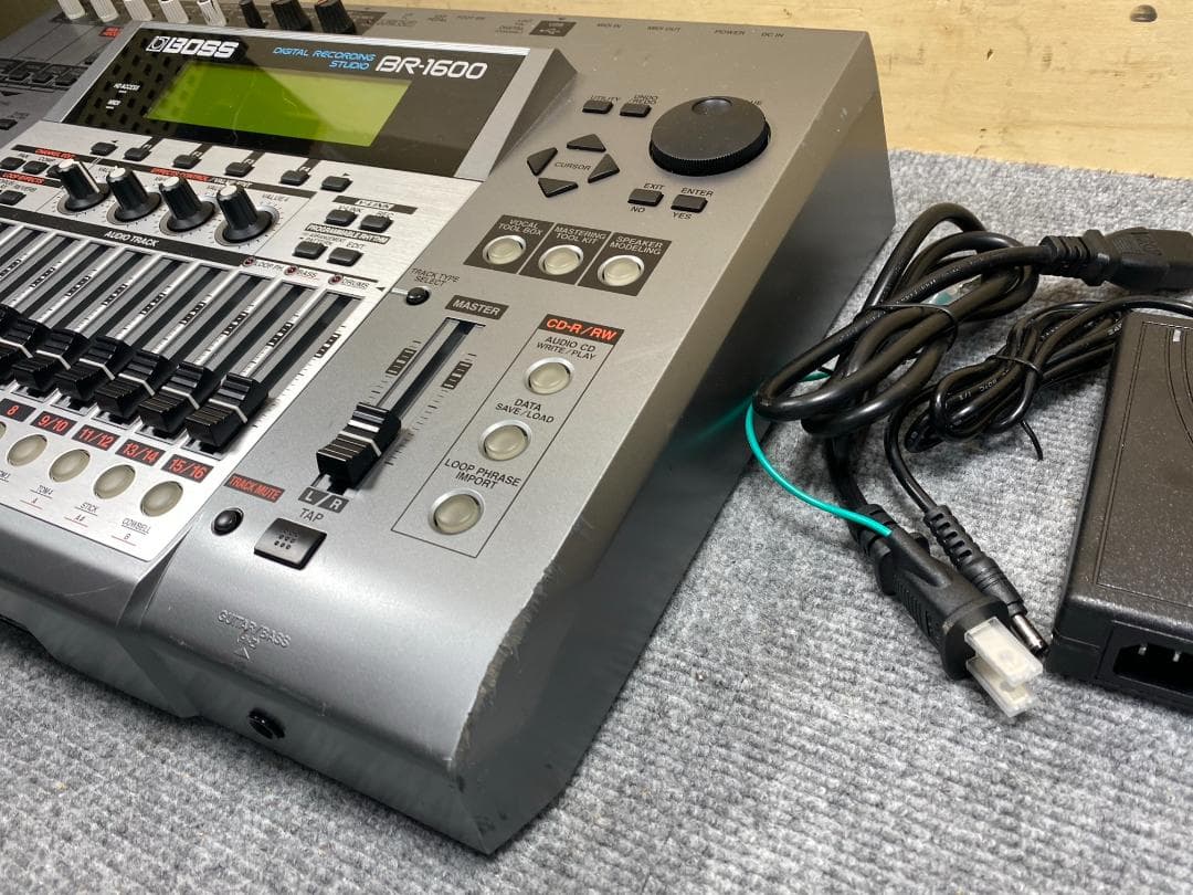 1026 BOSS BR-1600 MTR マルチトラックレコーダー
