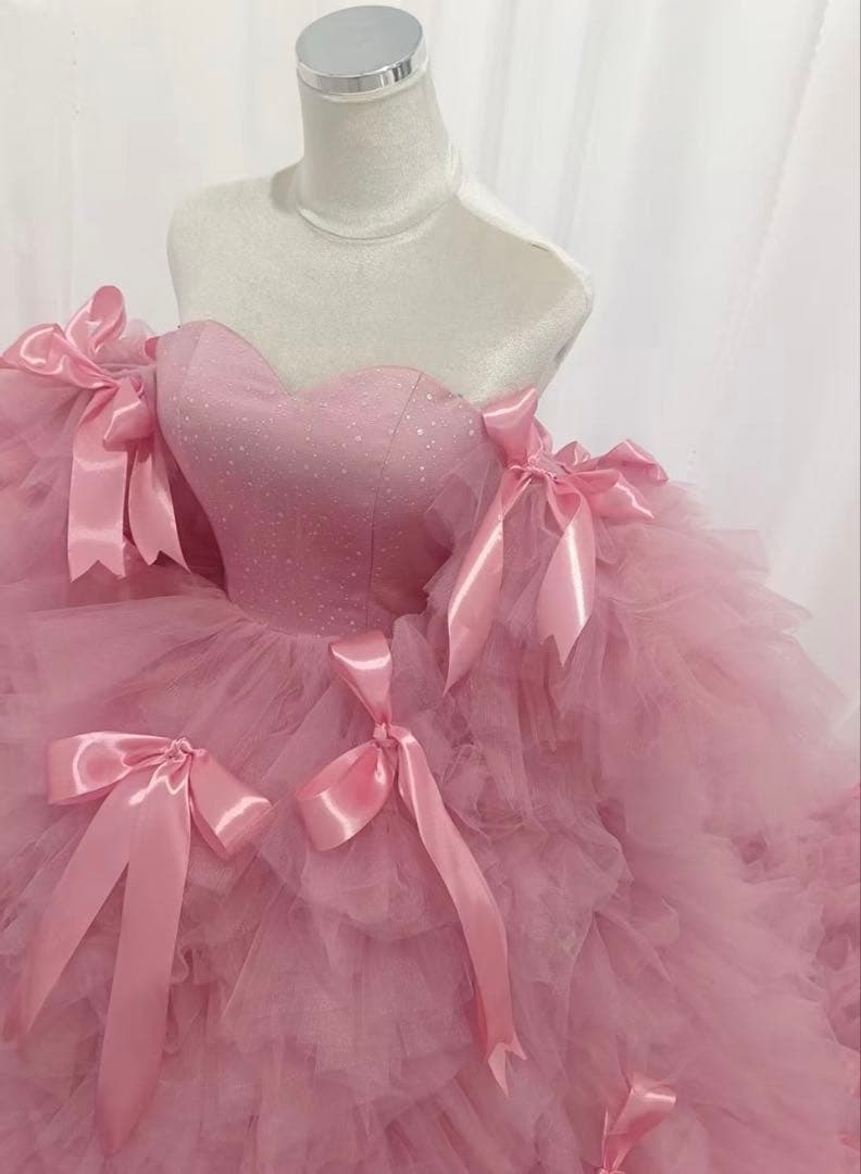 キヨコハタ風ピンクオフショルダーカラードレス。大きめリボン髪飾り➕ティアラ付き