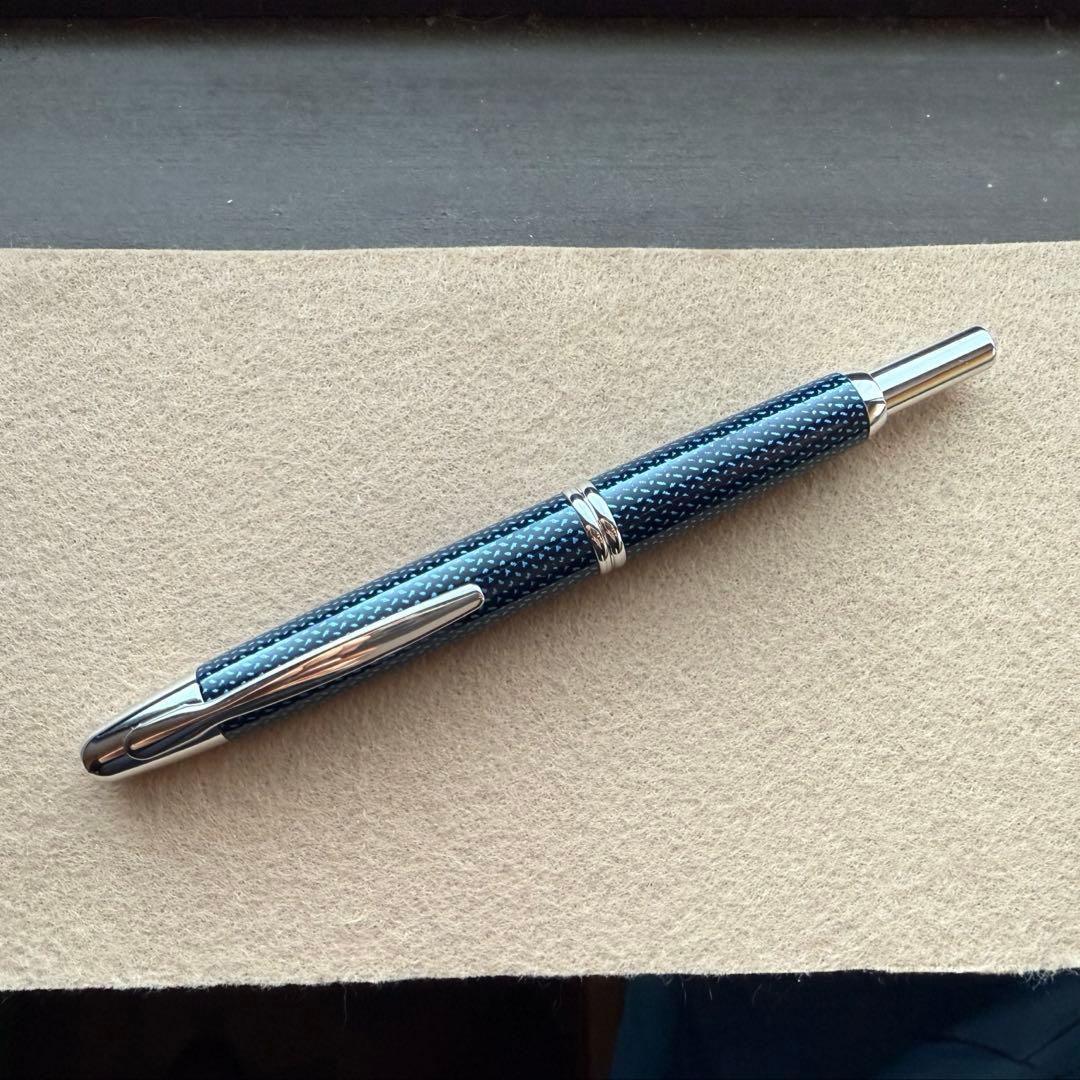 パイロットキャップレス絣・青・F細字