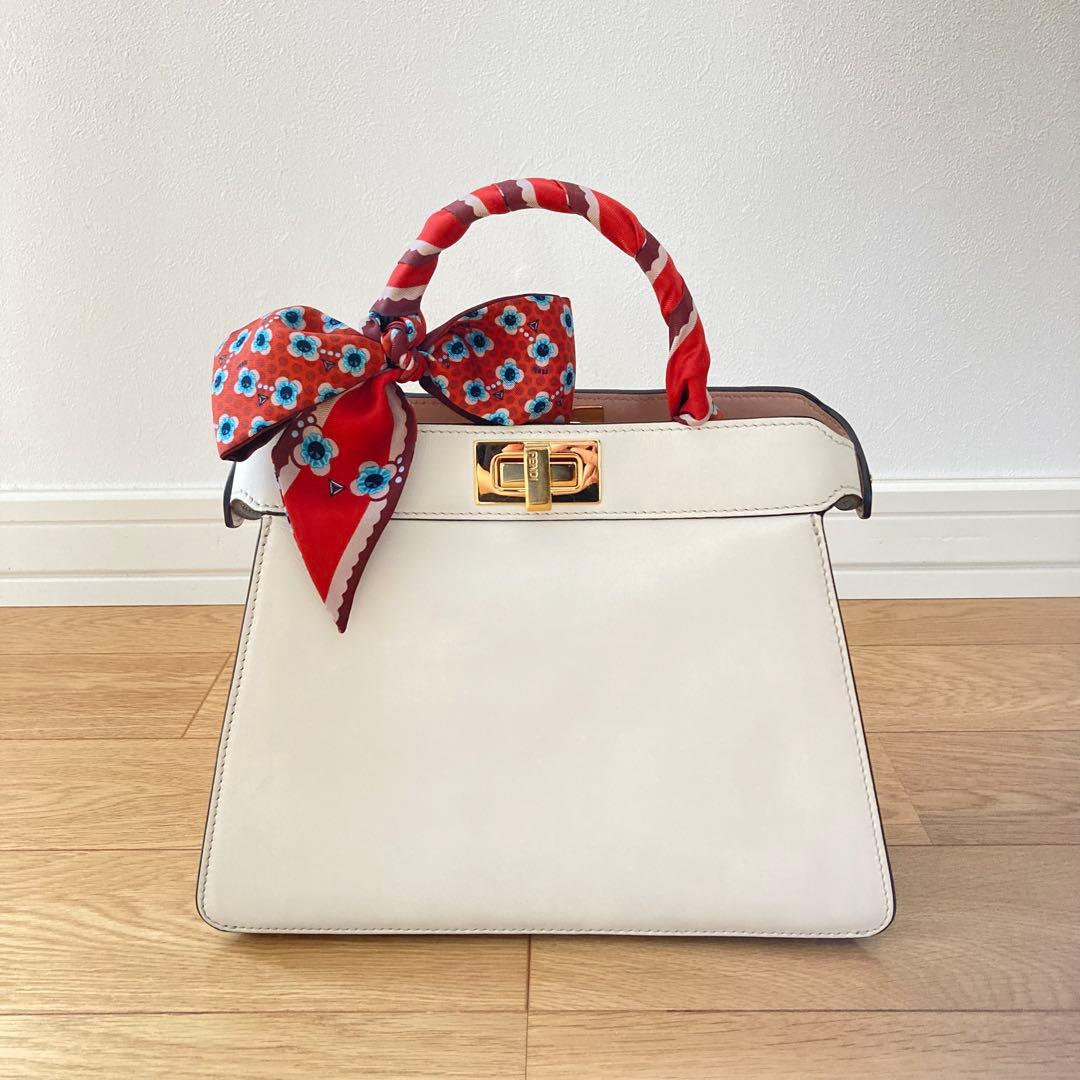 FENDI フェンディ ピーカブー アイシーユー スモール ミニ 白 ホワイト