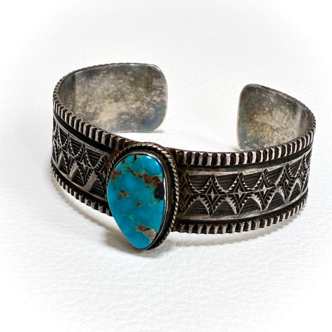 Smile　ターコイズストーン シルバーバングル　レオナルドマロニー