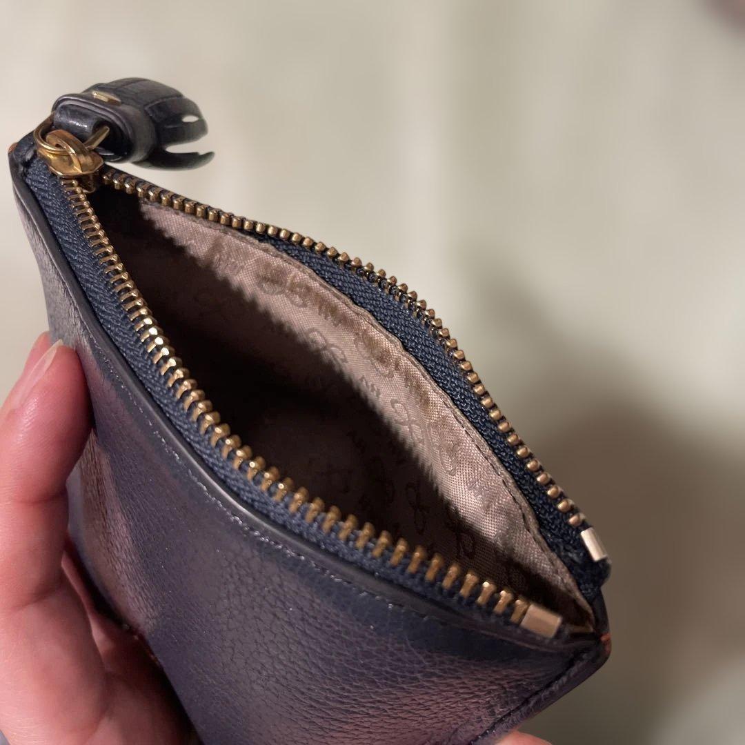 ANYA HINDMARCH アニヤハインドマーチ 二つ折り財布