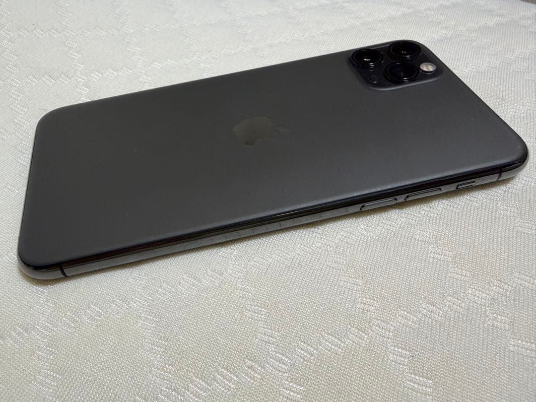 iPhone 11 Pro MAXスペースグレー 本体　SIMフリー解除済み