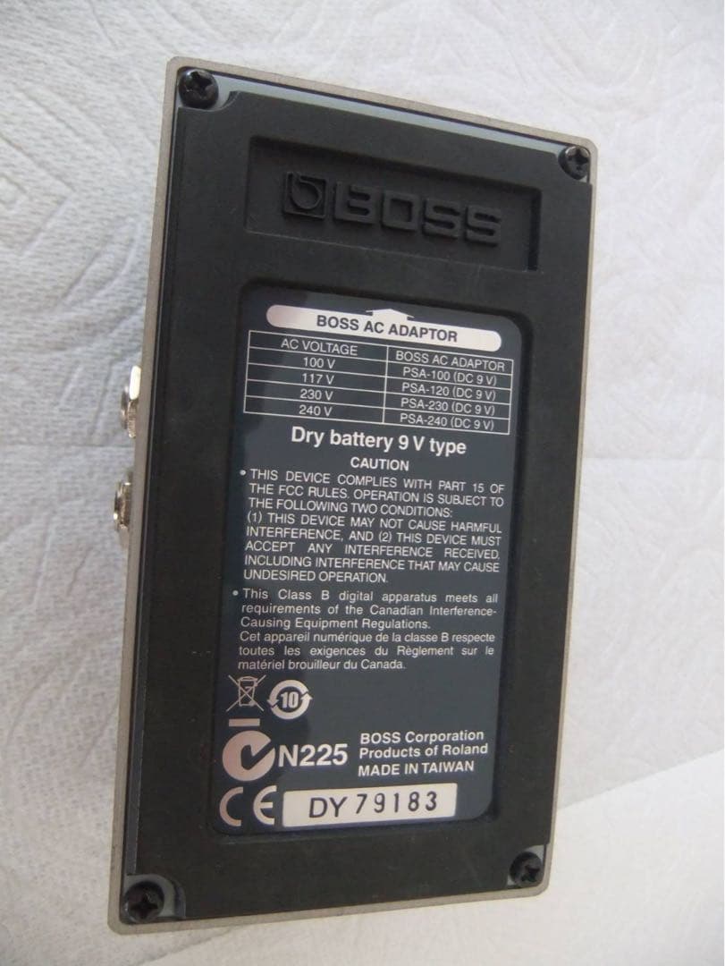 ギターエフェクター　BOSS AW-3