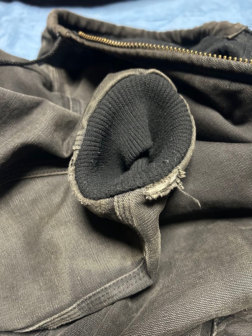 Carhartt アクティブジャケット　ブラック