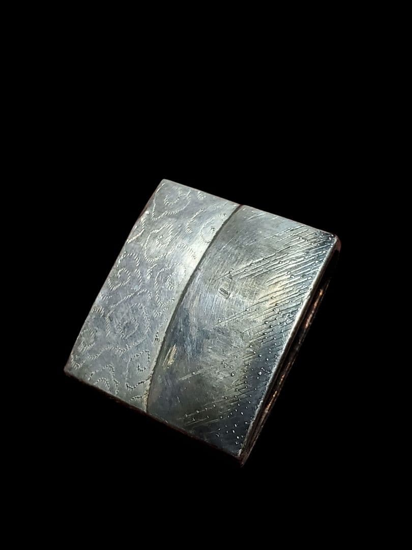 雲の彫刻が見事な銀着せ二重はばき　　時代物