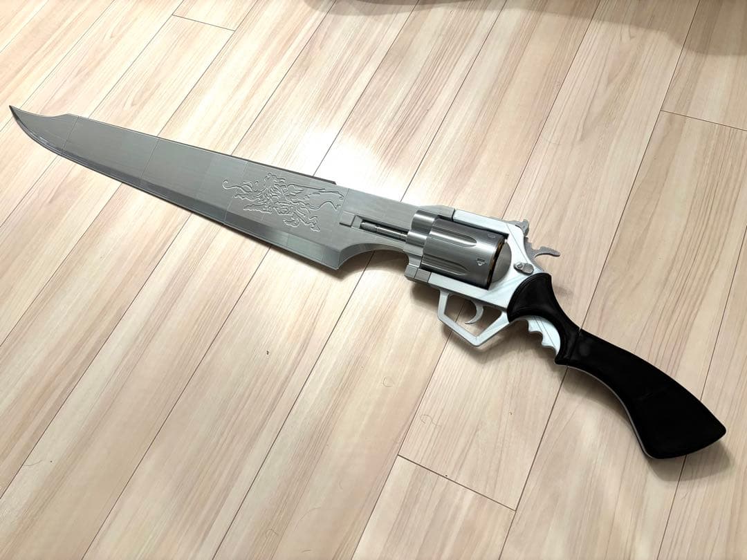 フルサイズ ファイナルファンタジーVIII ガンブレード (金属なし）