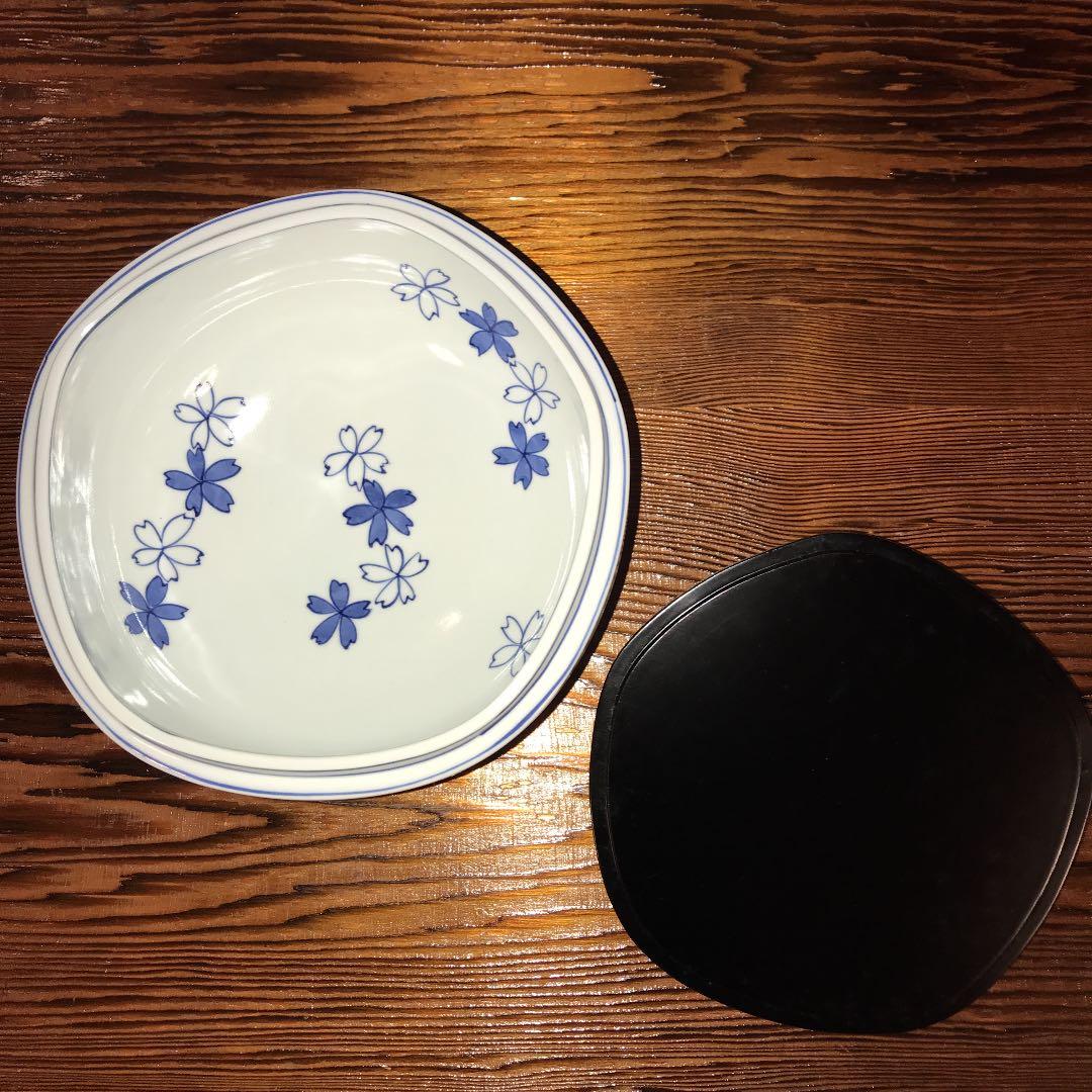 茶道具　染付桜川水指　西村徳泉作