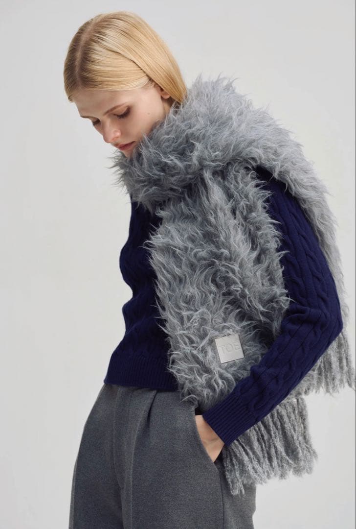the toe Eltz Shaggy Muffler マフラー