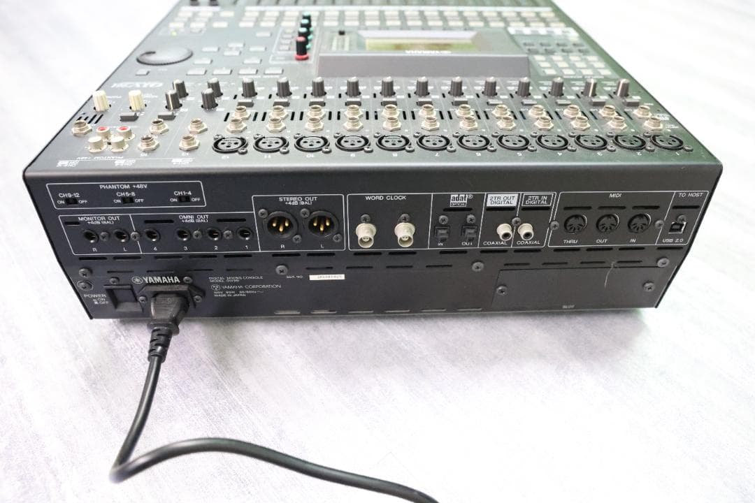 Yamaha O1V96i デジタルミキサー