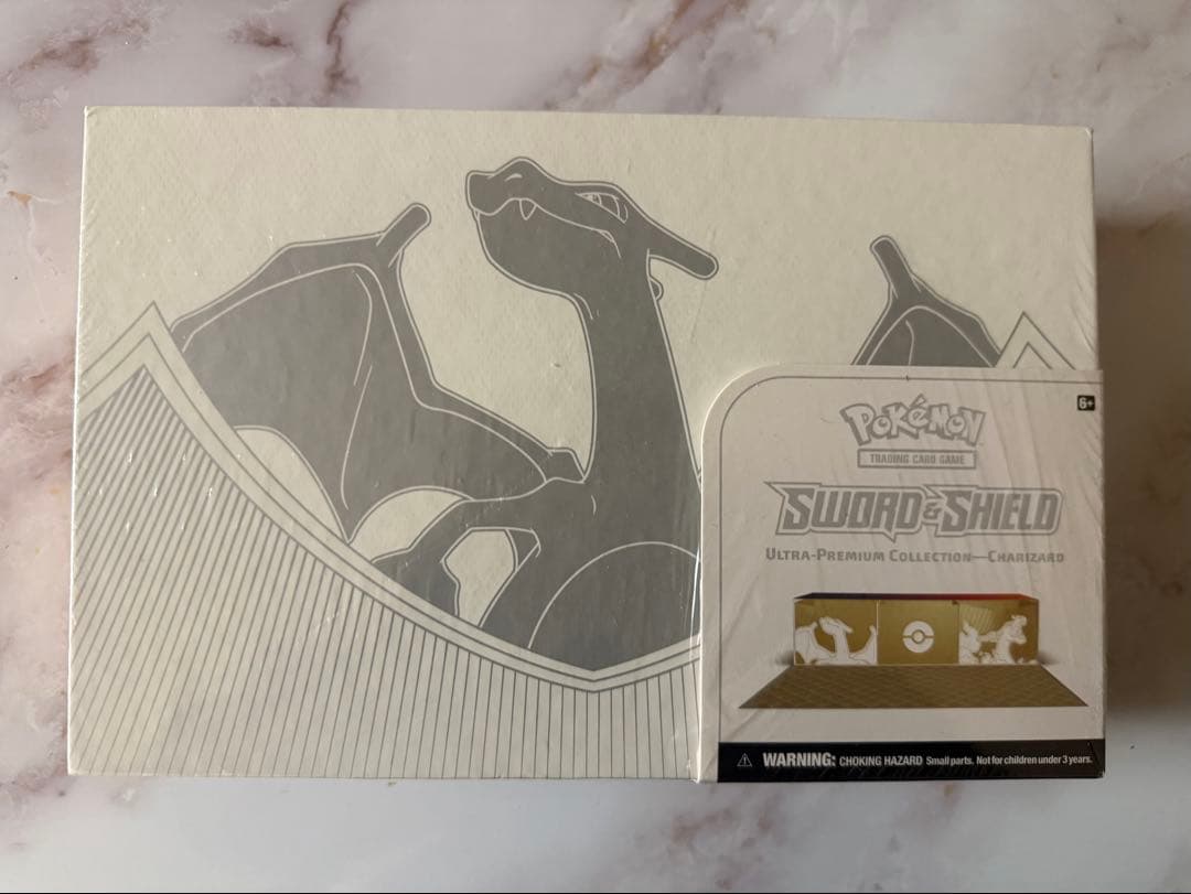 ウルトラプレミアムコレクション　リザードン　シュリンク付き