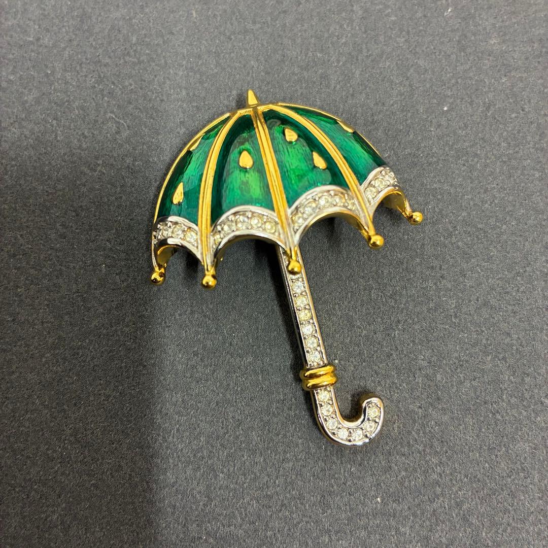 傘のブローチ　BURBERRY