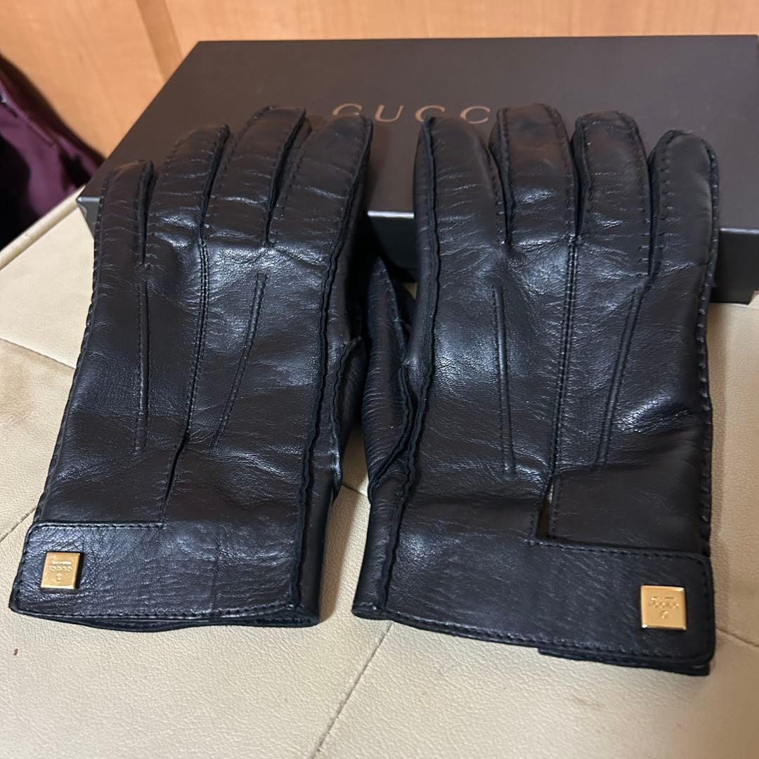 GUCCI ロゴプレートレザーグローブ 革手袋 ブラック