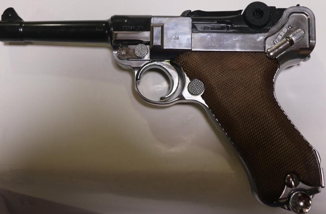 MGC製ABS樹脂モデルガン ルガー Ｐ－０８フレームシルバー　　SPG合法品