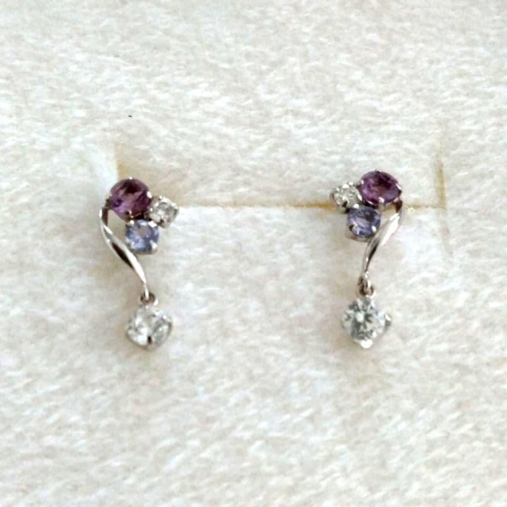 美品 take-up ピアス テイクアップ タンザナイト スイングピアス 日本