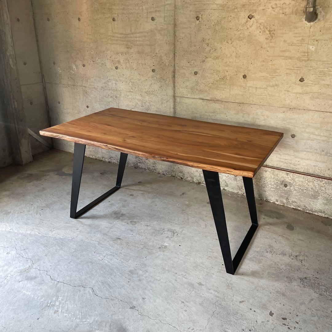 極美品　天然木　ダイニングテーブル　ミッドセンチュリー　インダストリー