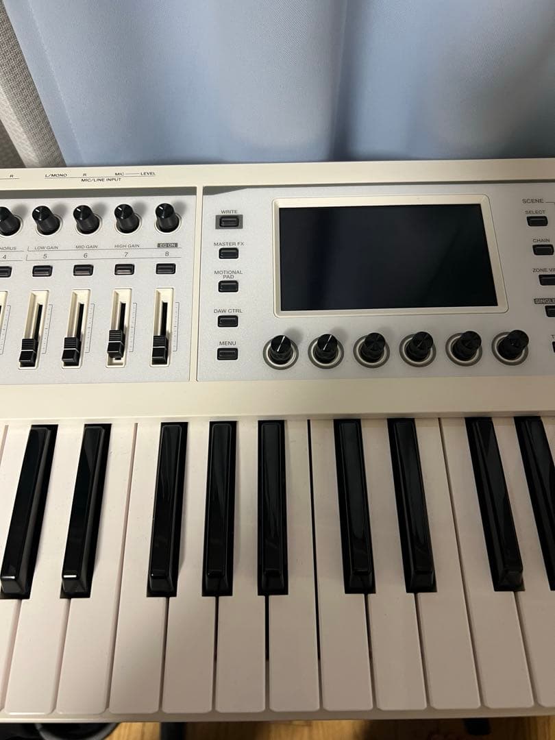 Roland FANTOM-06-SC島村楽器オリジナルホワイトカラーローランド