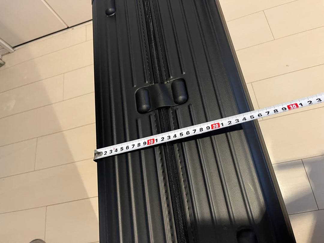 リモワ　キャリーケース　新品未使用　スーツケース