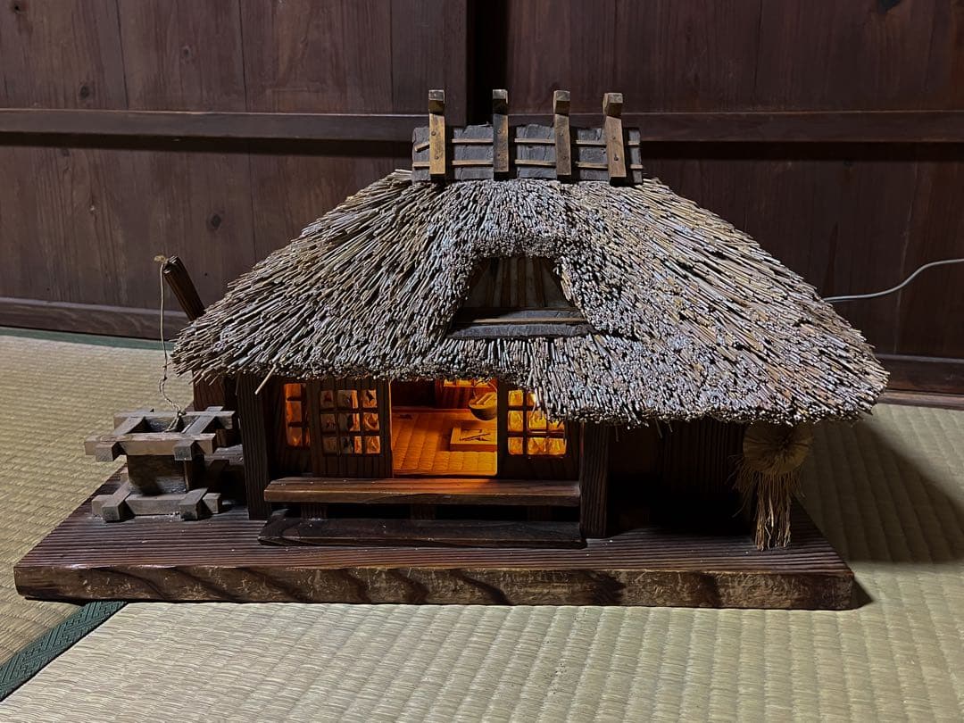 【希少】大型茅葺 古民家 リアル模型 昭和レトロ 照明付き オブジェ