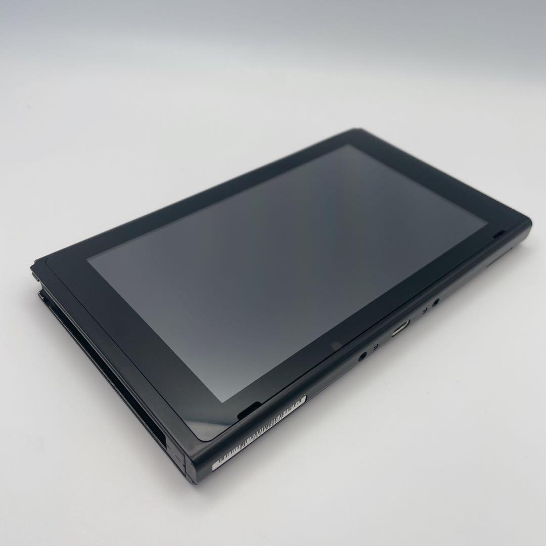 【概ね美品】Nintendo Switch 本体のみ 未対機 HAC-001