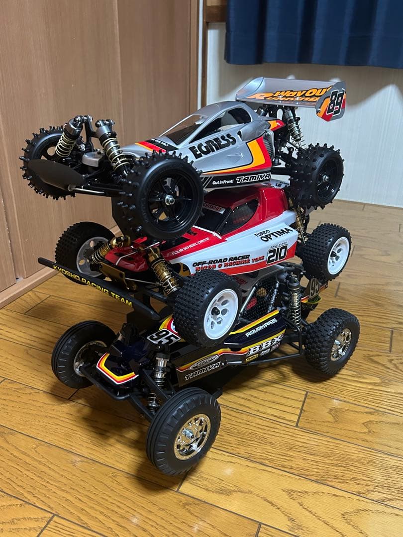 ラジコンスタンド　タミヤ、京商、ヨコモなどに対応　2セット