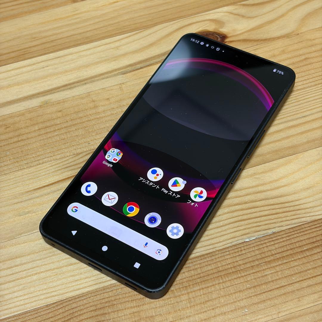 AQUOS r8 pro SIMフリー　00883