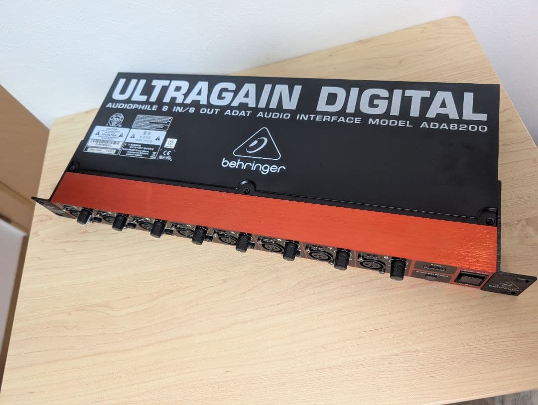 【未使用品】ULTRAGAIN DIGITAL ADA8200