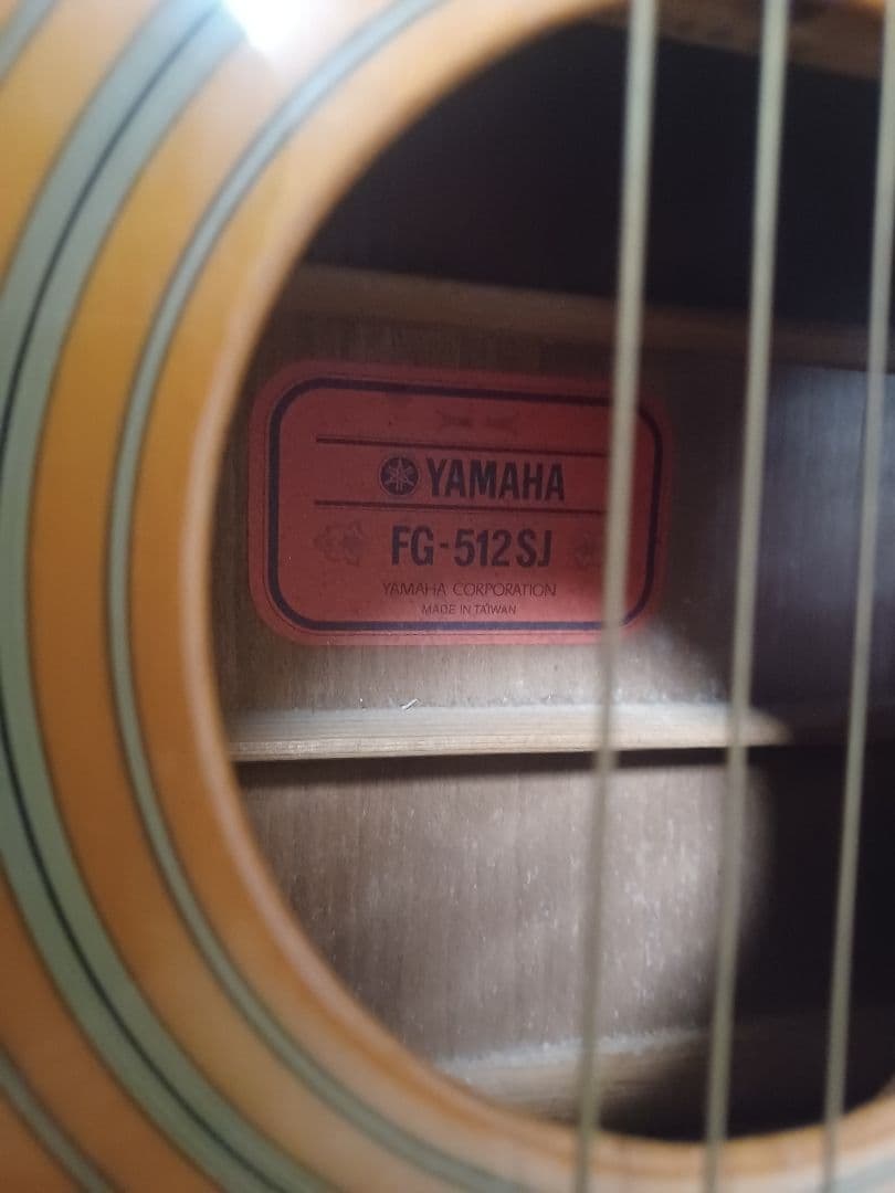 YAMAHA FG-512SJ 復刻赤ラベル　トップ スプルーヤマハ