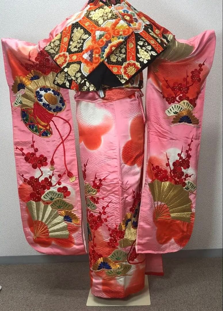 【売切値下げ】512zu45☆振袖 総刺繍 金糸☆成人式 お正月 初釜 リメイク