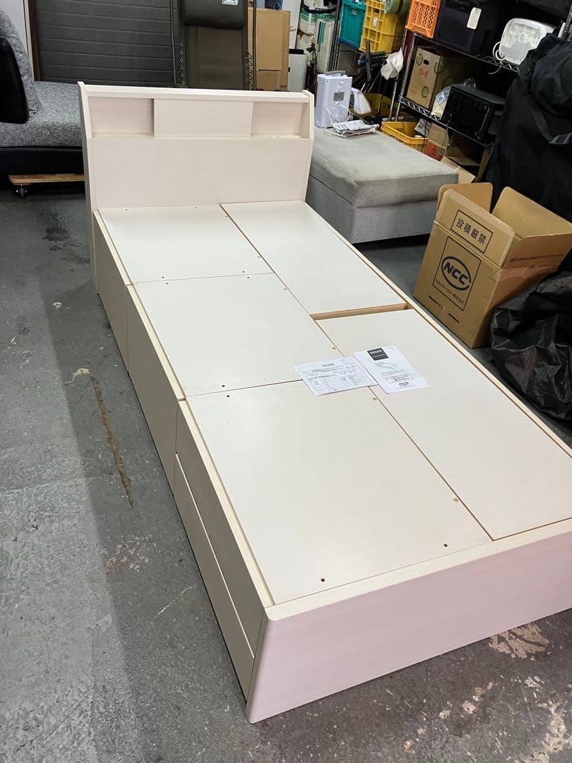 【直接引き取りのみ】ニトリ　シングルベッドフレーム ホワイト 引き出し付き