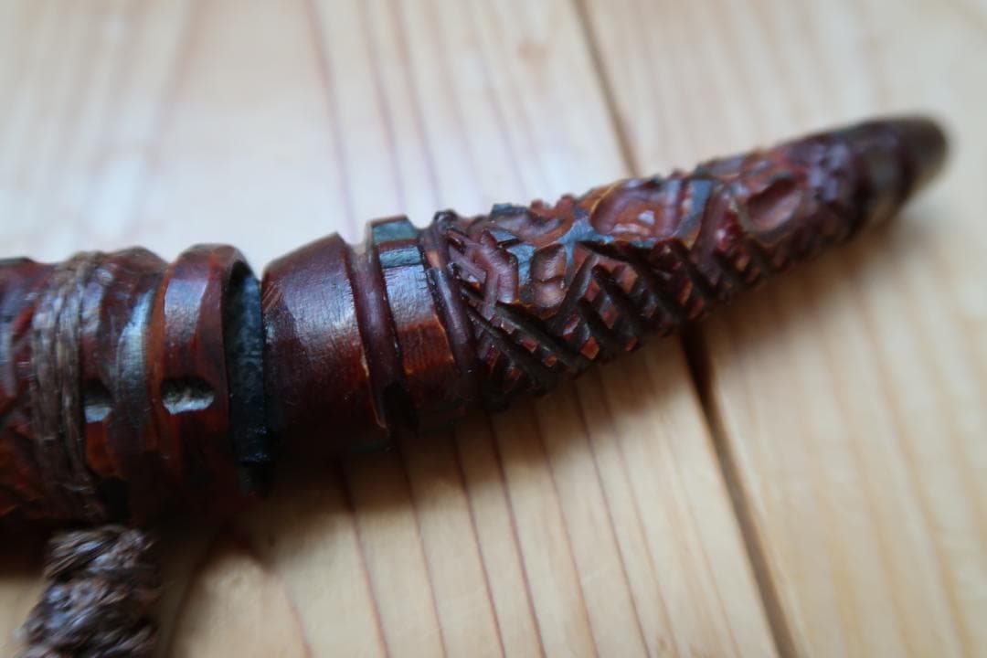 アイヌ　マキリ　メノコ　マキリ彫刻装飾