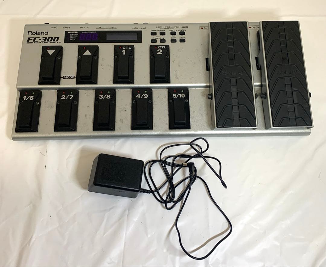 ROLAND FC-300 MIDIフットコントローラー
