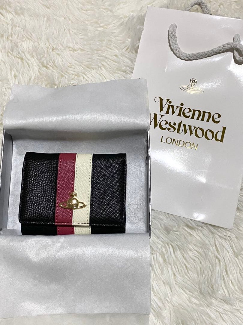 大人気⭐︎Vivienne Westwood 三つ折り財布